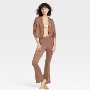 Colsie Brown Ribbed Lounge Set